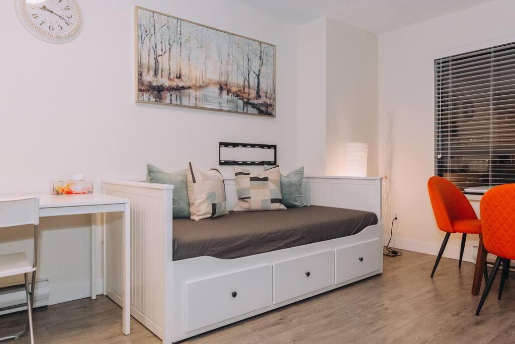 Modern Condo In The Heart Of Dt Overlooking City Vancouver Eksteriør billede